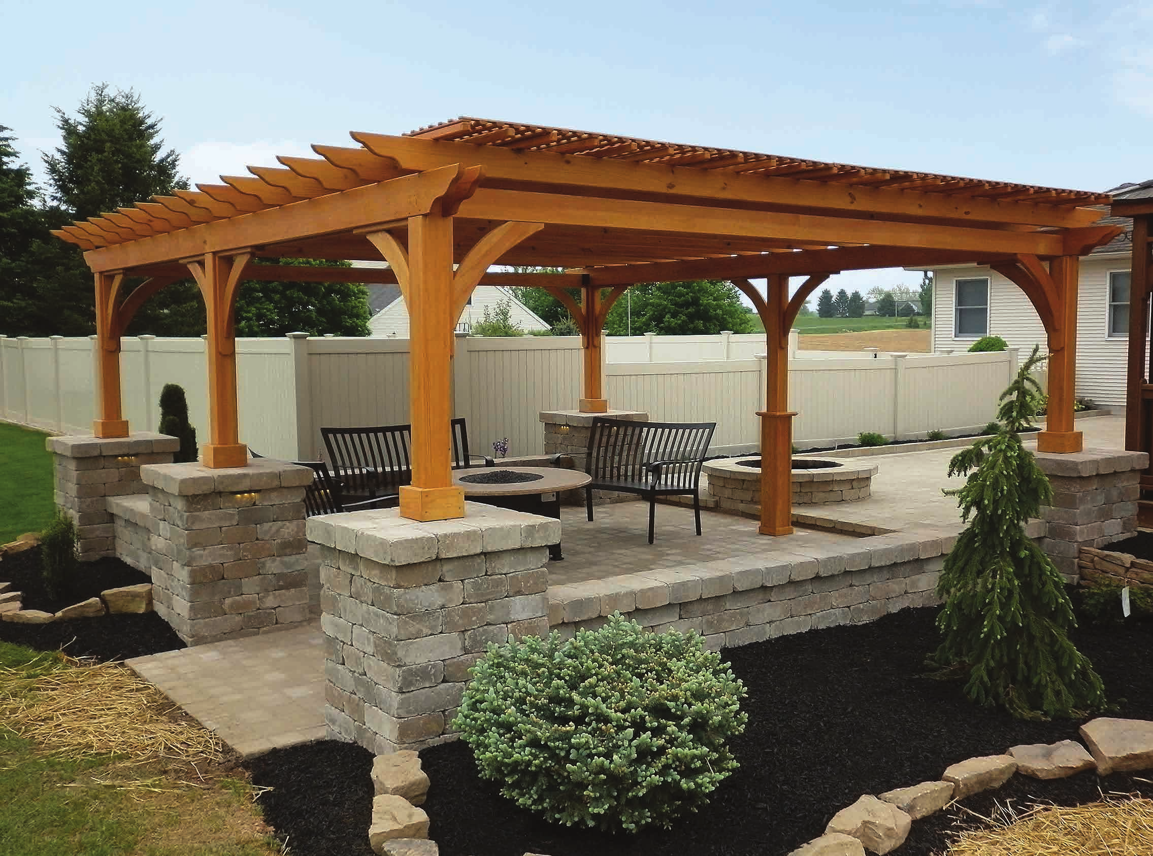 Decorative rafter ends on Elegant Wood pergola