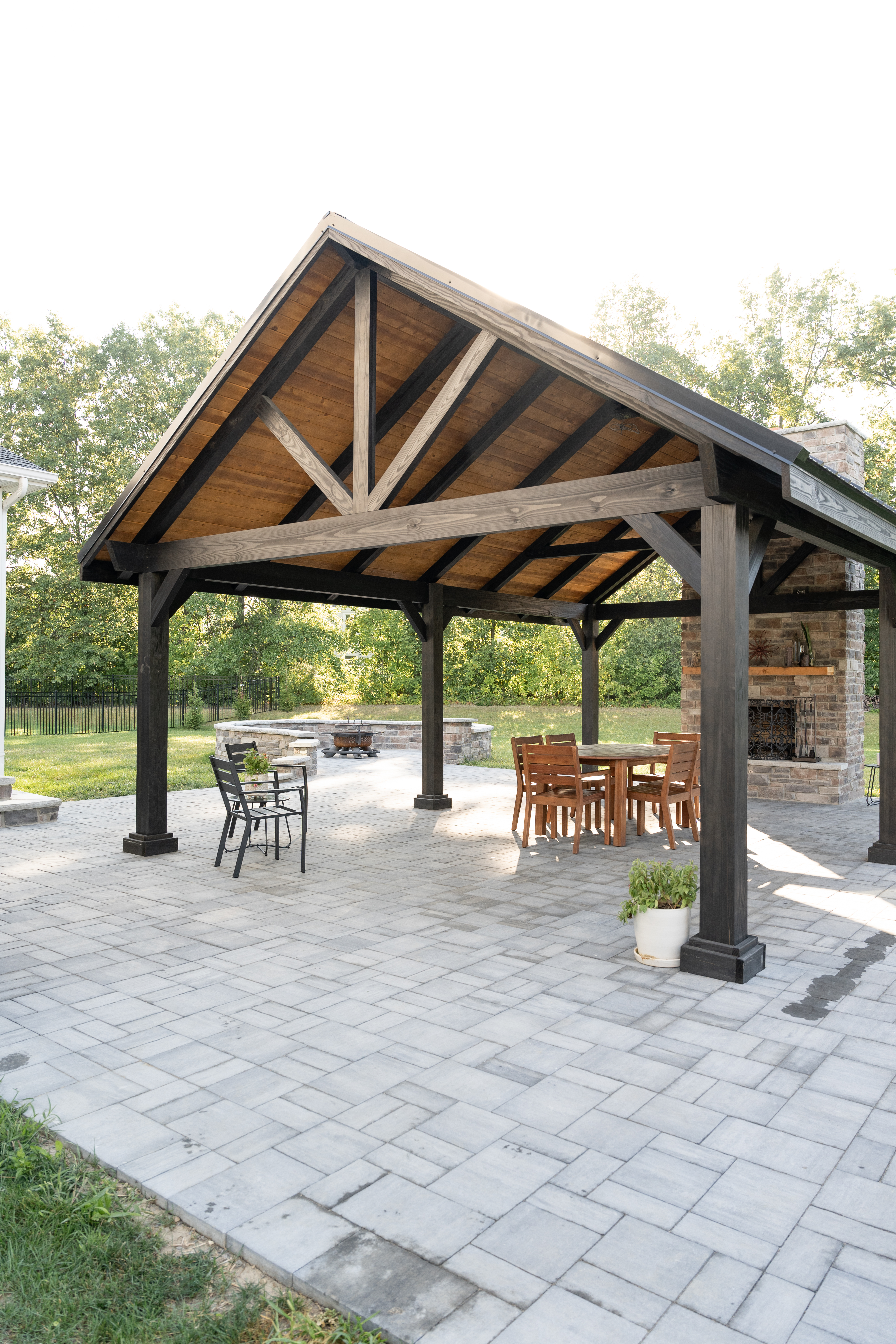 Berlin Gardens Breckenridge wood pavilion in mocha stain