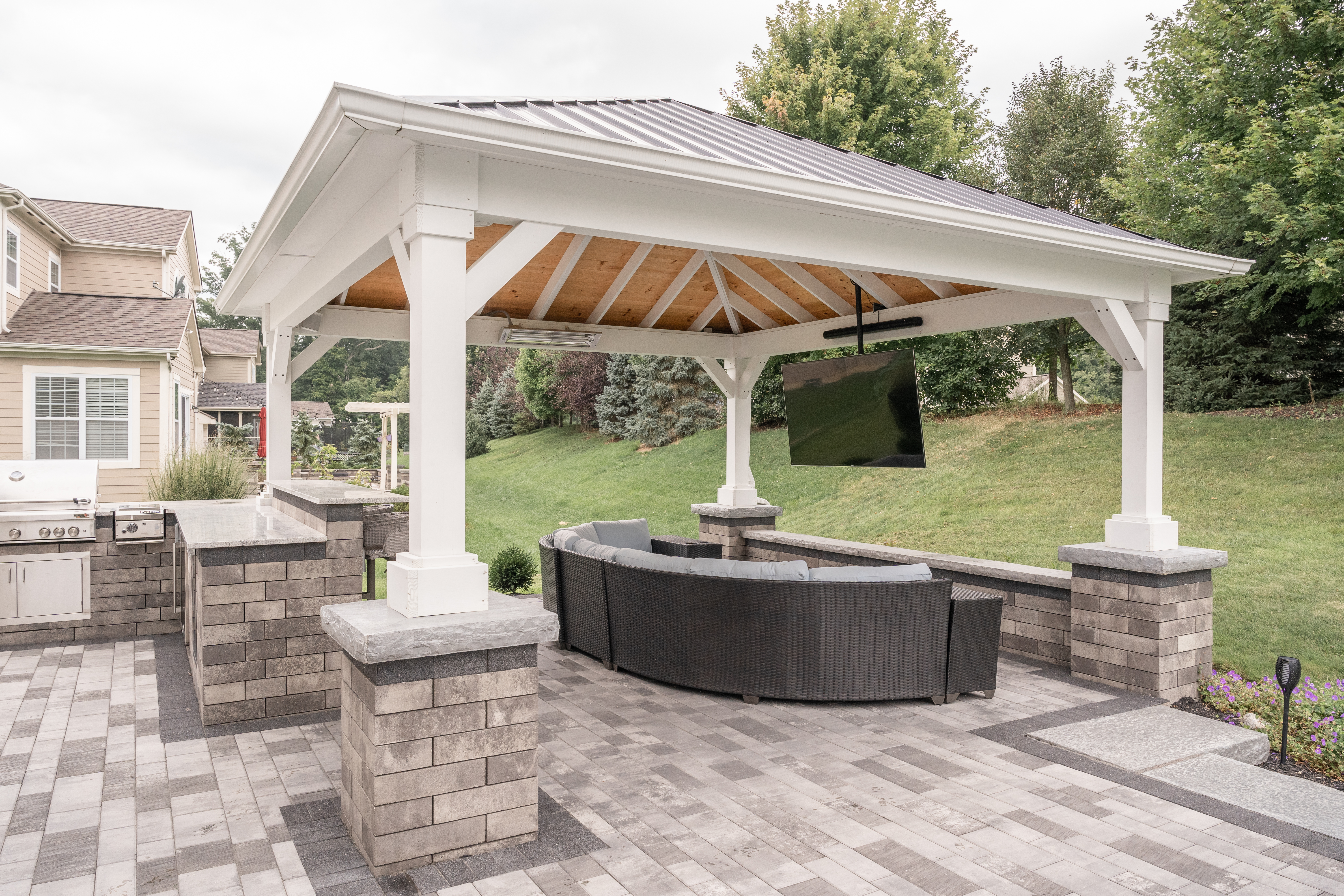 16x16 Berlin Gardens Cascade pavilion with white paint and black metal roof