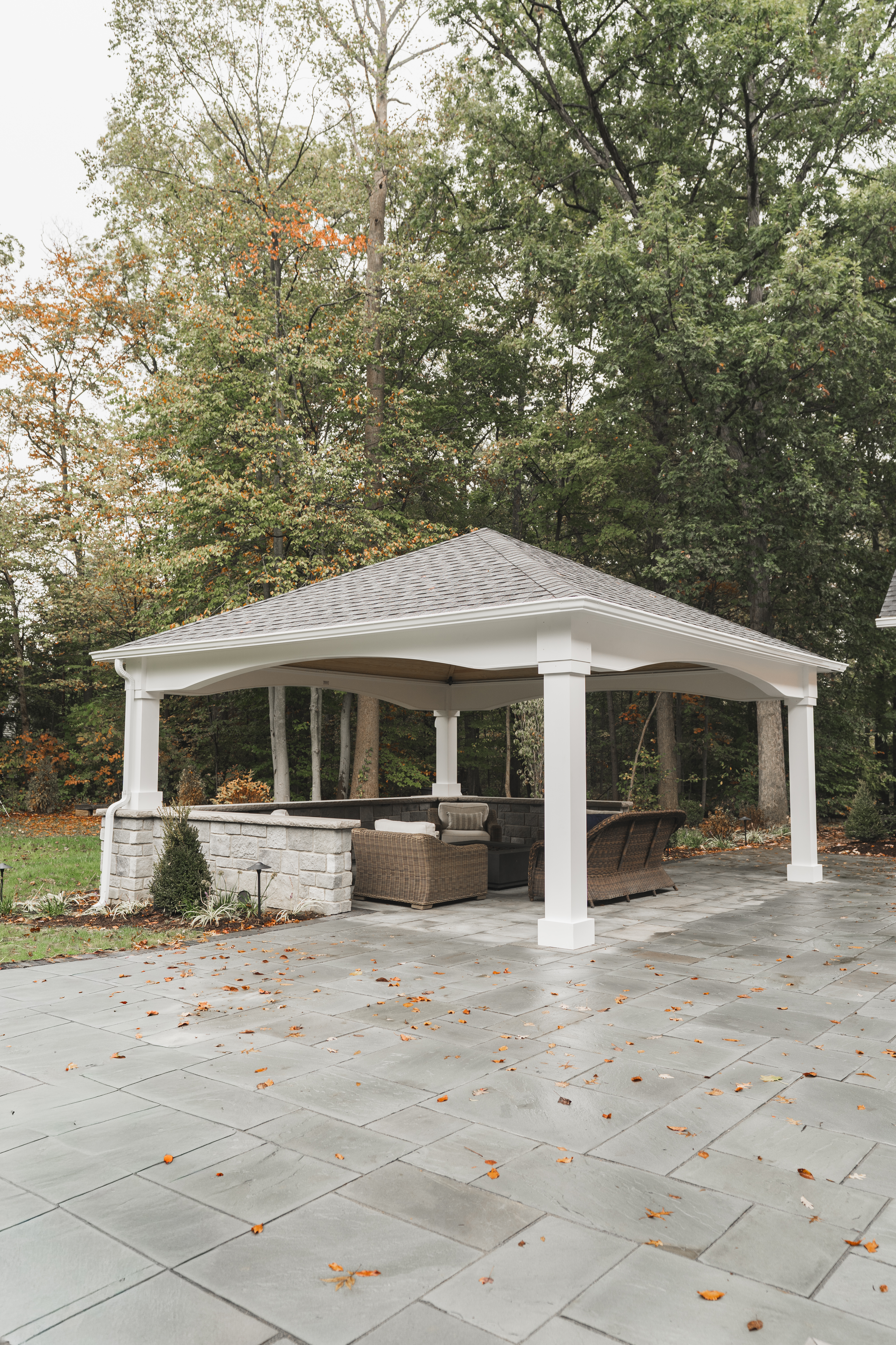 White Berlin Gardens Victoria pavilion with premier arched beams